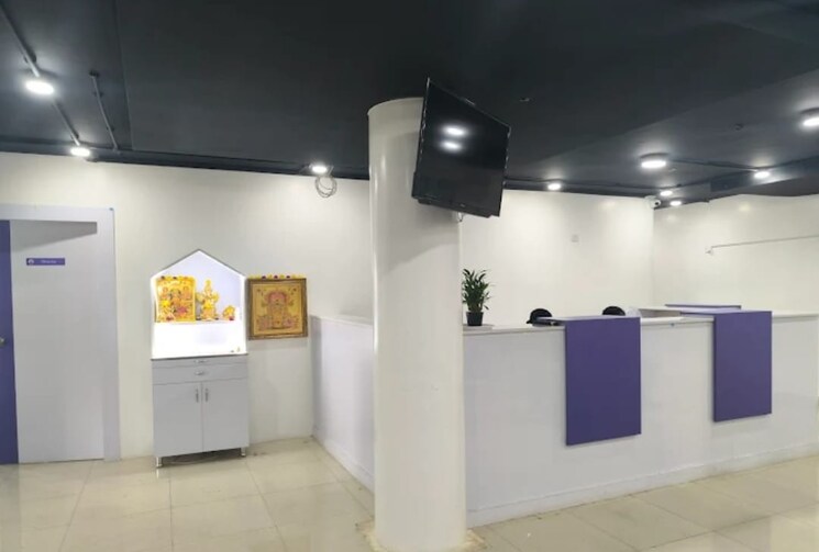 Room, indiranagar Commercial Showroom 4400 Sq.Ft. In Indiranagar Bangalore 8903897