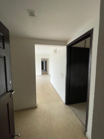 Room in 3.5 BHK Apartment at Conscient Heritage One, Sector 62 – for Rent