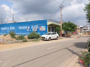  Plot For Sale in Dhumaspur