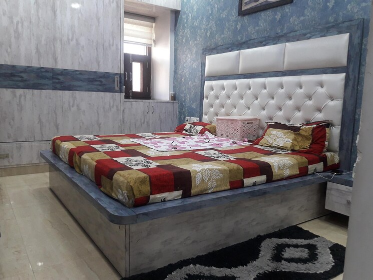 Bedroom, rohini sector 8 6+ Bedroom 540 Sq.Yd. Villa In Rohini Sector 8 Delhi 8903979