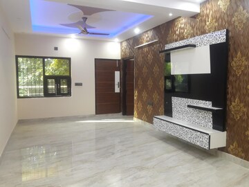 Living Room in 6+ BHK Villa at Rohini Sector 8 – for Sale