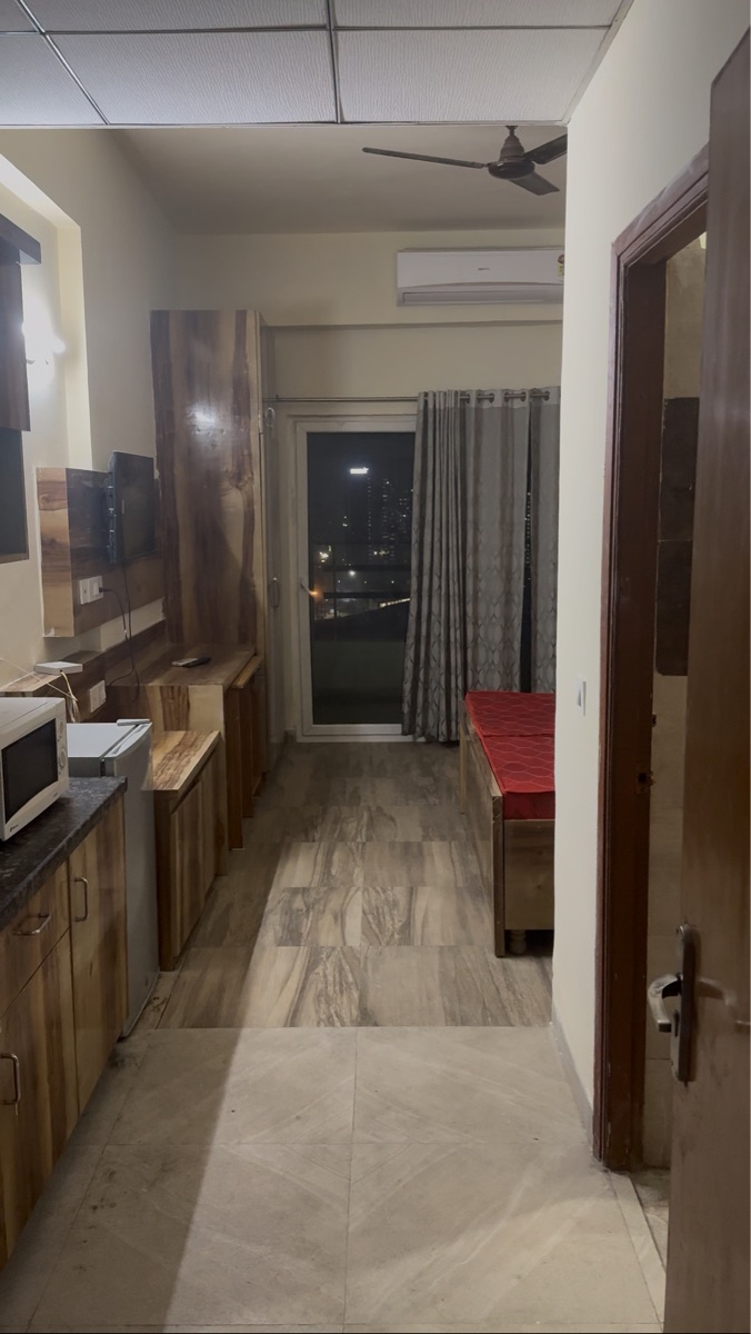 StudioApartment For Sale in Paramount Golf Foreste Apartments