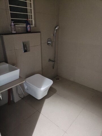 Bathroom in 3 BHK Apartment at Acropolis CHS, Vile Parle West – for Rent