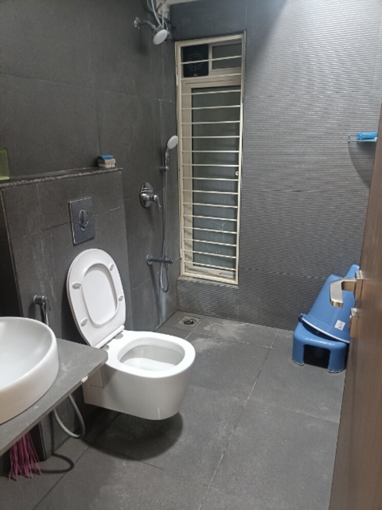 Bathroom, acropolis-chs 3 Bedroom 1250 Sq.Ft. Apartment In Vile Parle West Mumbai 8904052