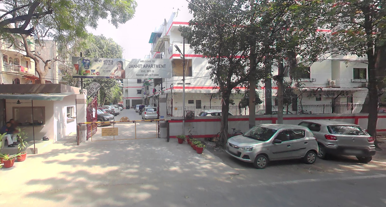 3 BHK + Extra Room Apartment For Sale in Janhit Apartment