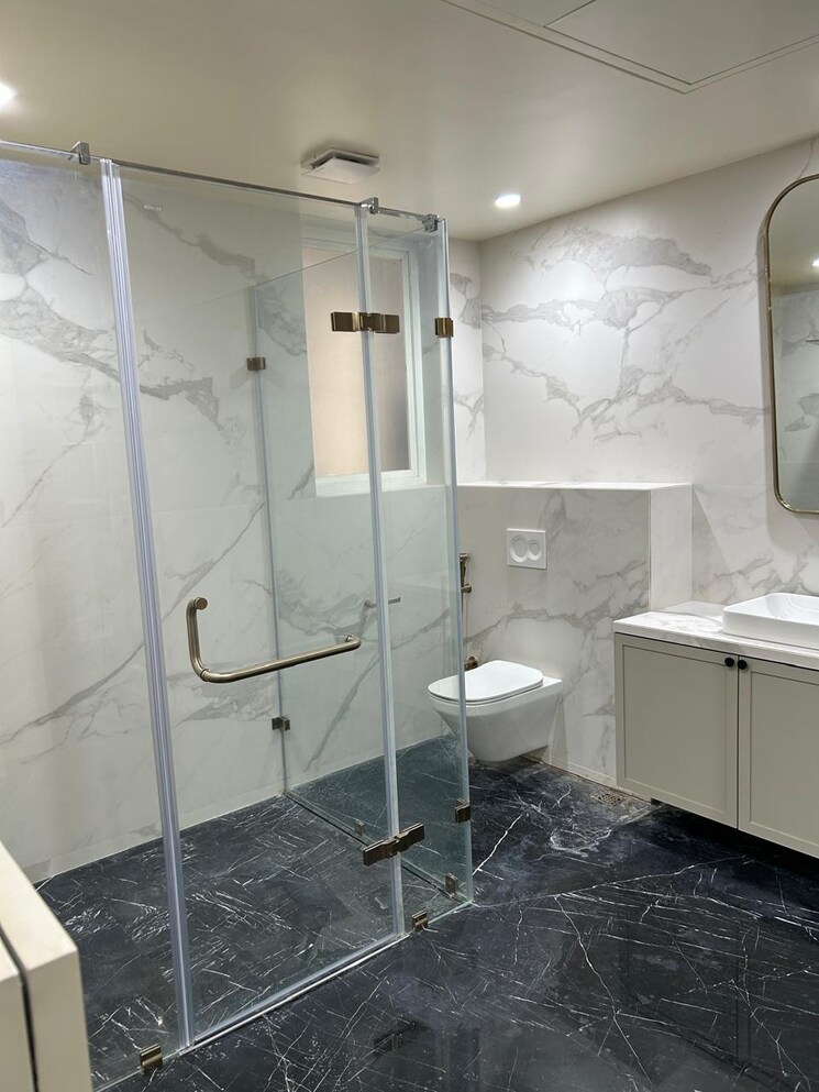 Bathroom, amar-manhattan 5 Bedroom 5200 Sq.Ft. Apartment In Baner Pune 8904081