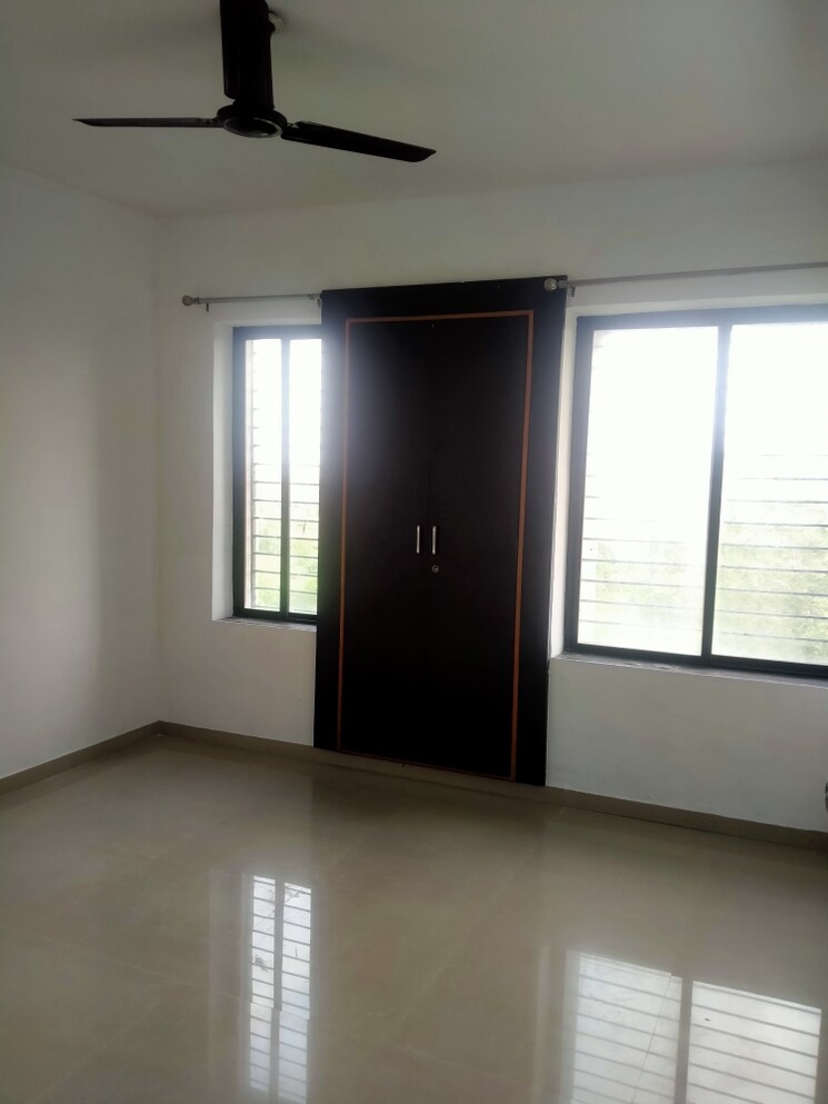 Room, althan 2 Bedroom 1300 Sq.Ft. Apartment In Althan Surat 8904089