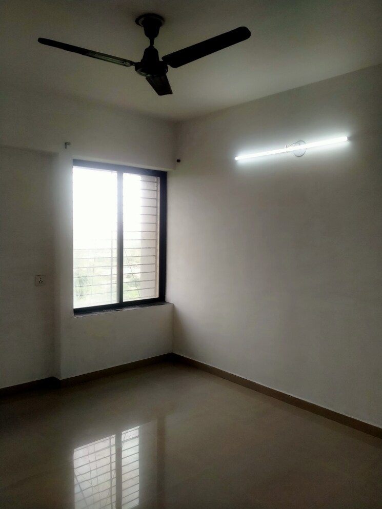 Room, althan 2 Bedroom 1300 Sq.Ft. Apartment In Althan Surat 8904089