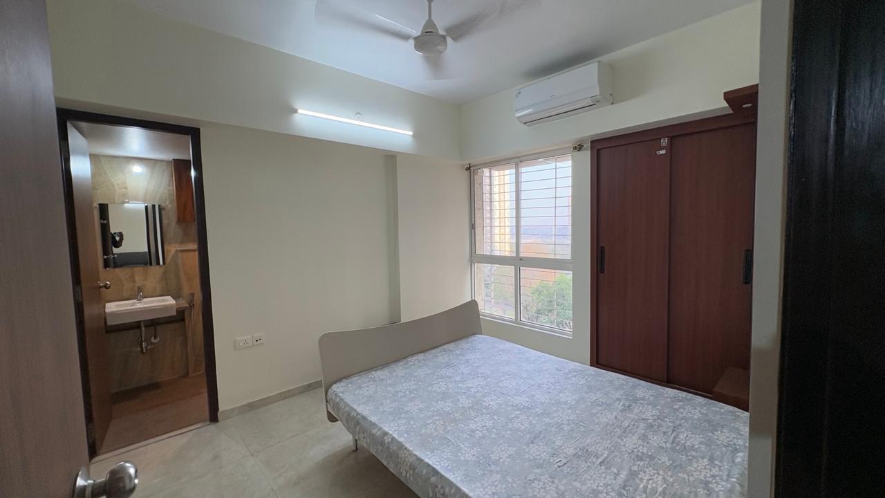 2 BHK + Pooja Room Apartment For Rent in Lodha Amara