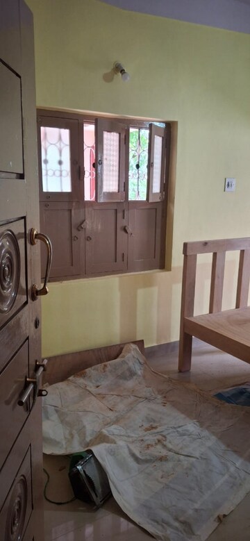 Furnished Amenities in 2 BHK Independent House at Gayatri Nagar – for Rent