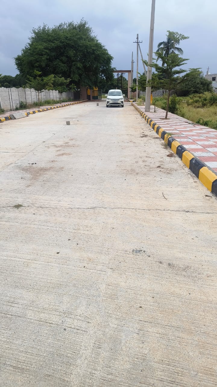 Plot For Sale in IID Ghatkesar Glory City