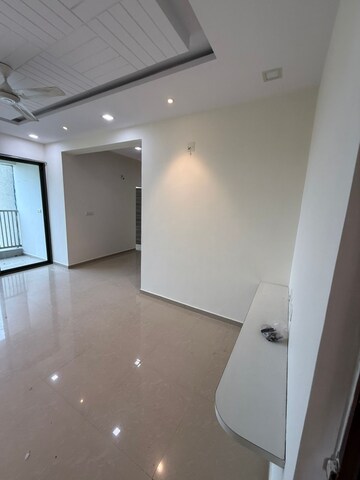 Room in 2 BHK Apartment at Chandkheda – for Rent