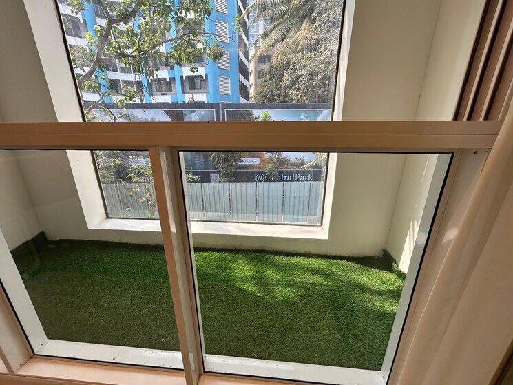 Balcony, yukti-anchor-point-oasis 1 Bedroom 421 Sq.Ft. Apartment In Malad West Mumbai 8904091