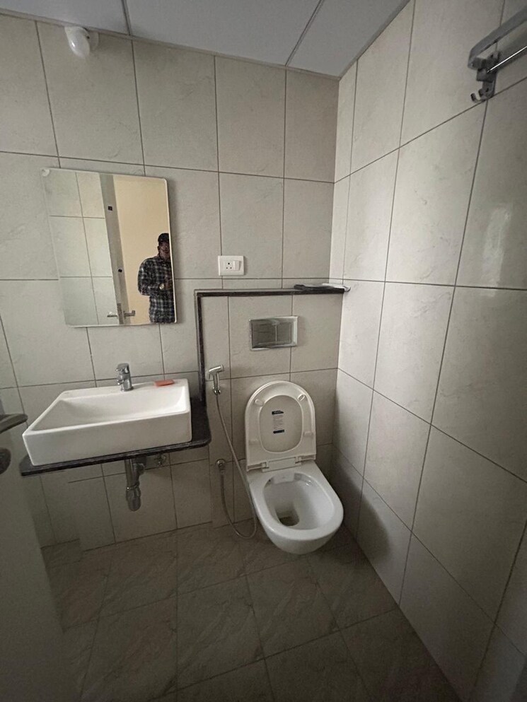 Bathroom, godrej-green-cove 3 Bedroom 815 Sq.Ft. Apartment In Mahalunge Pune 8904090