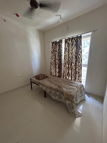 Room in 3 BHK Apartment at Godrej Green Cove, Mahalunge – for Rent