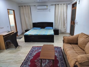 1 RK Builder Floor For Rent in Defence Colony
