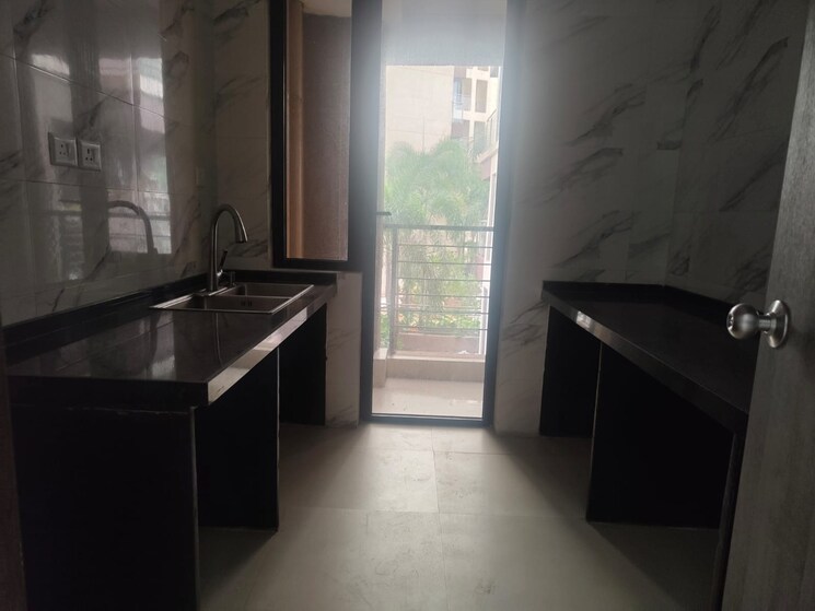 Room, risland-the-icon-phase-1 2 Bedroom 672 Sq.Ft. Apartment In Dhokali Thane 8904110