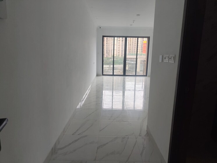 Room, risland-the-icon-phase-1 2 Bedroom 672 Sq.Ft. Apartment In Dhokali Thane 8904110