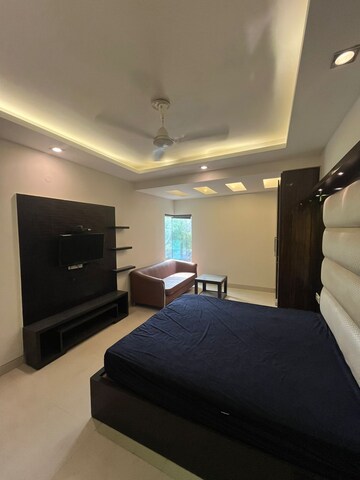 Bedroom in 6 BHK Apartment at Vasant Kunj – for Rent