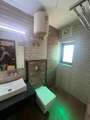 Attached Bathroom in 6 BHK Apartment at Vasant Kunj – for Rent