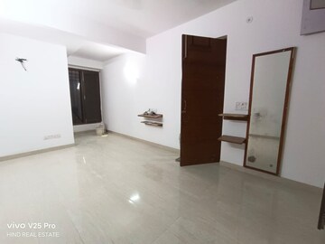 Room in 3 BHK Apartment at Vasant Kunj – for Rent