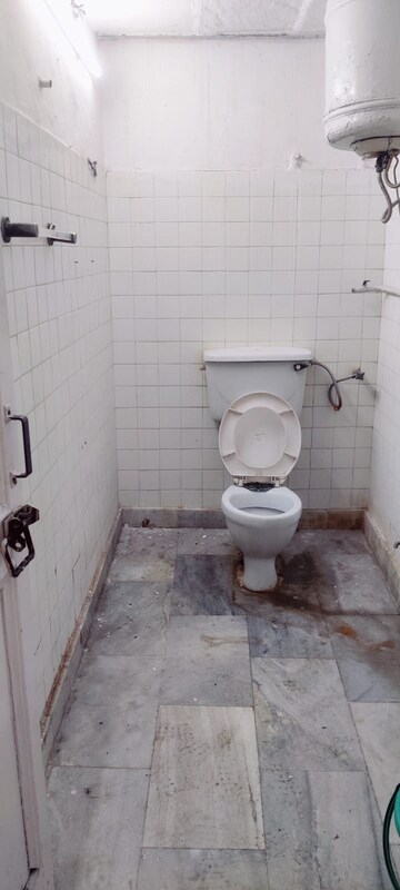 Bathroom in 2 BHK Builder Floor at Lajpat Nagar 4 – for Rent