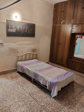 Bedroom in 2 BHK Builder Floor at Lajpat Nagar 4 – for Rent