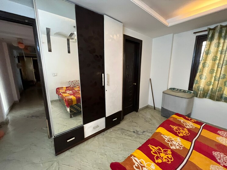 Bedroom, lajpat nagar 4 2 Bedroom 100 Sq.Yd. Builder Floor In Lajpat Nagar 4 Delhi 8904230