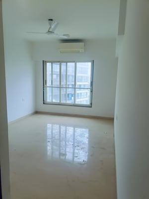 Room in 3 BHK Apartment at Bharat Juhu Vistas, Juhu – for Sale