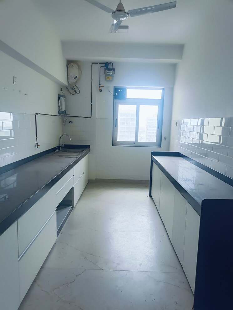 Kitchen, bharat-juhu-vistas 3 Bedroom 1250 Sq.Ft. Apartment In Juhu Mumbai 8904252