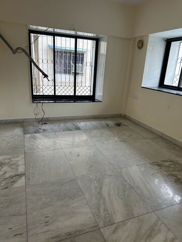 Room in 3 BHK Penthouse at Tanuj Enclave, Vashi Sector 28 – for Rent