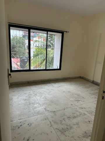 Room in 3 BHK Penthouse at Tanuj Enclave, Vashi Sector 28 – for Rent