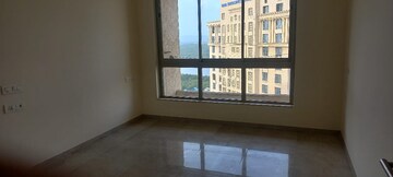 Room in 3 BHK Apartment at Hiranandani Estate Rodas Enclave, Ghodbunder Road – for Rent