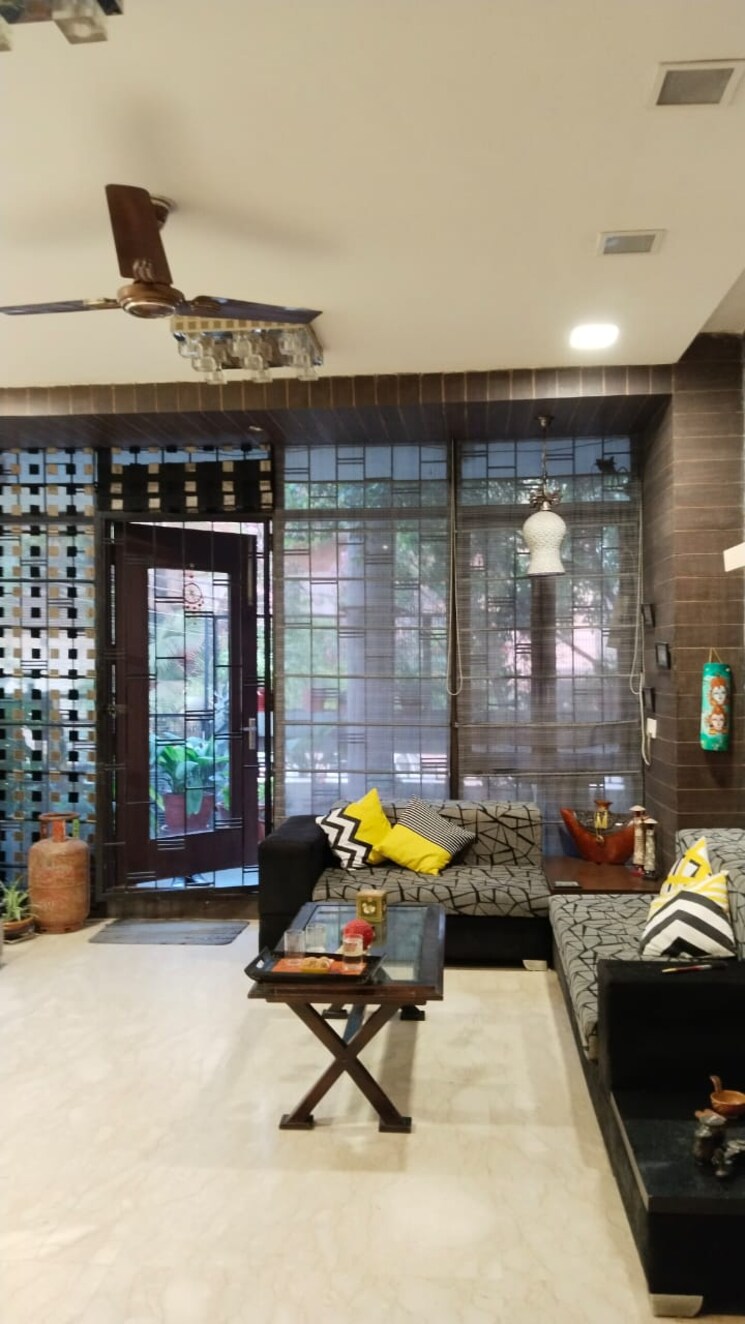 Living Room, safdarjung enclave 3 Bedroom 2700 Sq.Ft. Builder Floor In Safdarjung Enclave Delhi 8904274