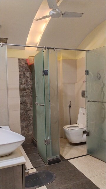 Bathroom in 3 BHK Builder Floor at Safdarjung Enclave – for Rent