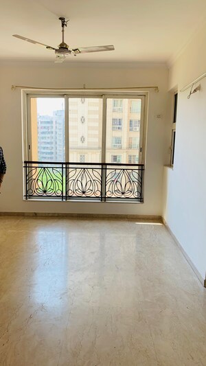 2 BHK Apartment For Sale in Hiranandani Meadows, Manpada