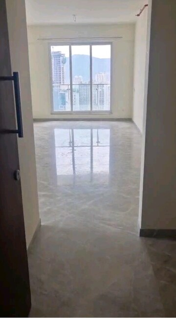 Room in 3 BHK Apartment at Vijay Orovia, Ghodbunder Road – for Rent