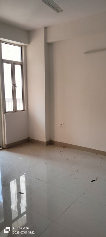 Room in 3 BHK Apartment at M R Platinum 321, Raj Nagar Extension – for Sale