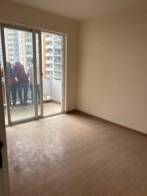 Room in 3.5 BHK Apartment at Emaar Imperial Gardens, Sector 102 – for Sale