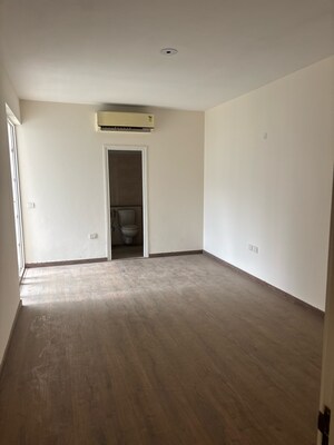 Room in 3.5 BHK Apartment at Emaar Imperial Gardens, Sector 102 – for Sale