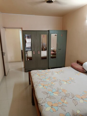 Room in 2 BHK Apartment at Eden Garden CHS, Viman Nagar – for Rent