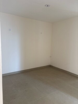 Room in 3.5 BHK Apartment at Emaar Imperial Gardens, Sector 102 – for Sale