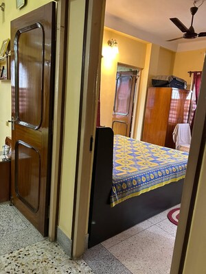 Bedroom in 4 BHK Builder Floor at Survey Park – for Sale