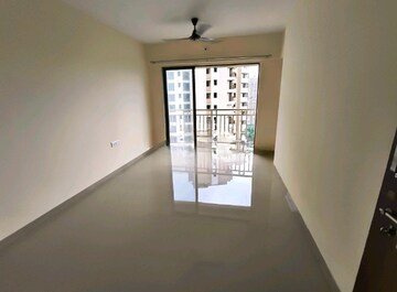 Room in 1 BHK Apartment at Vasant Leela Apartment, Ghodbunder Road – for Sale