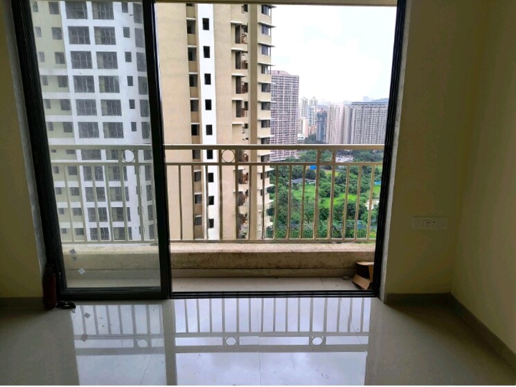 Room, risland-the-icon 2 Bedroom 775 Sq.Ft. Apartment In Dhokali Thane 8904324