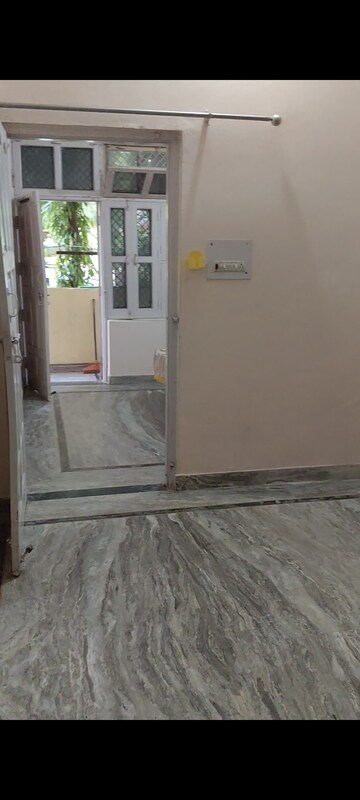 Room in 1.5 BHK Builder Floor at Sector 47 – for Rent