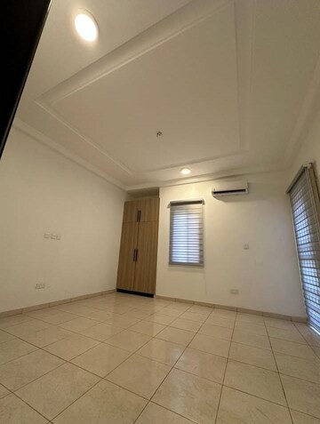 Room in 2 BHK Builder Floor at Sector 31 – for Rent