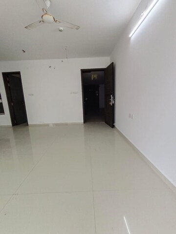 Room in 2 BHK Apartment at Empire Square, Chinchwad – for Rent