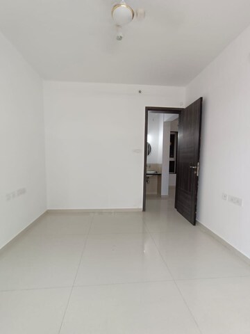 Room in 2 BHK Apartment at Empire Square, Chinchwad – for Rent