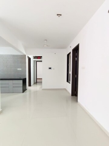 Room in 2 BHK Apartment at Empire Square, Chinchwad – for Rent